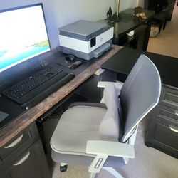 L-shaped desk with file cabinet and drawers