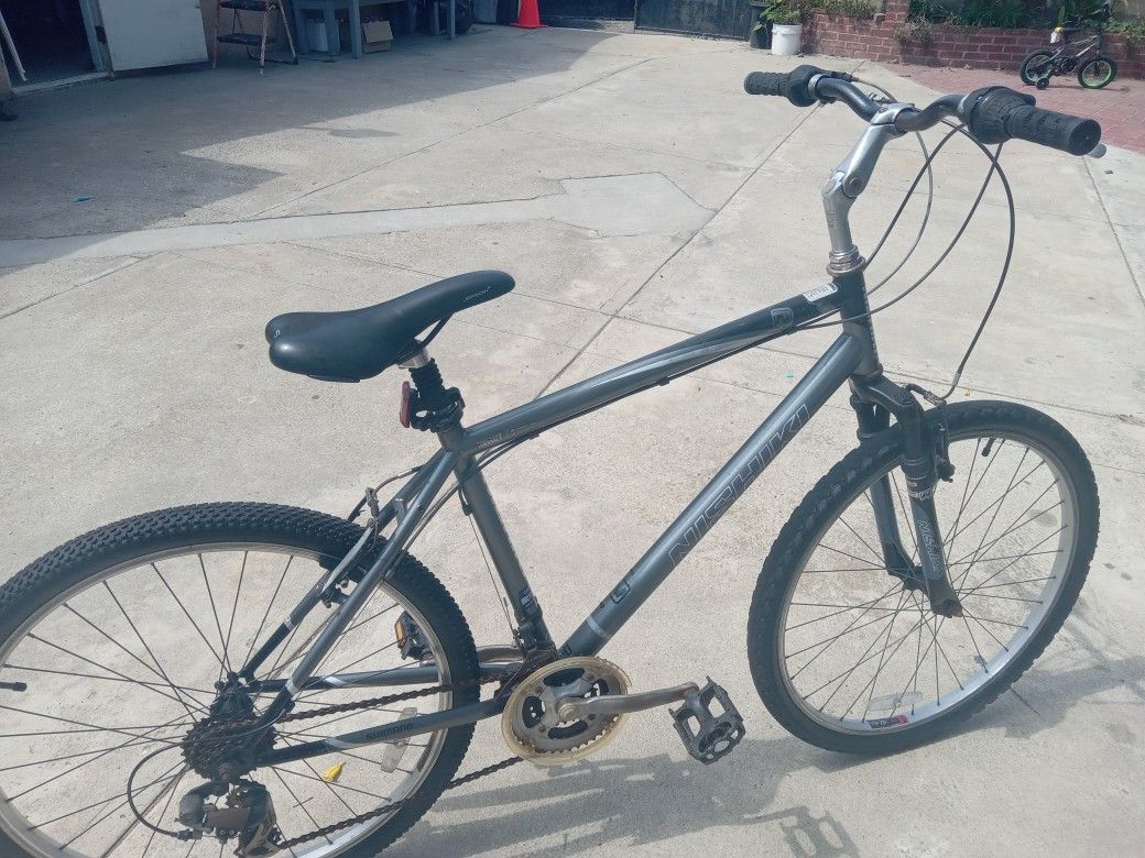 Nishiki Bike Sz 26 Wheels