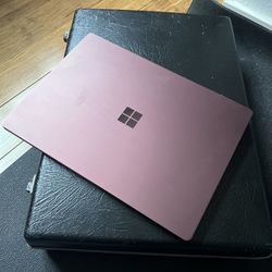 Microsoft Surface Laptop 1 – i7 / 16GB / 512GB SSD
