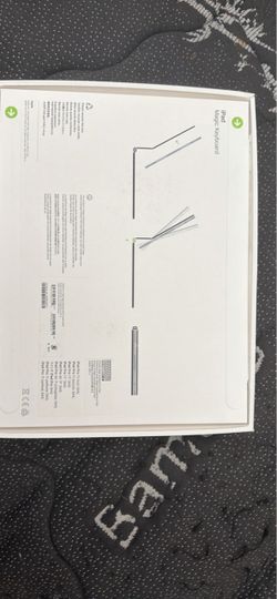Apple Magic Keyboard for iPad Pro 11-inch M4 – Like New – White