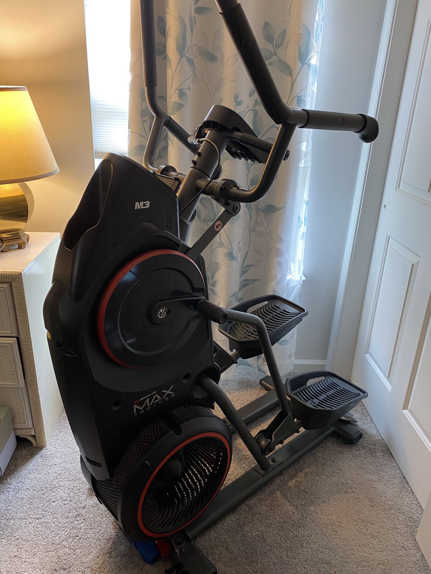 Bow flex Max Elliptical trainer M3