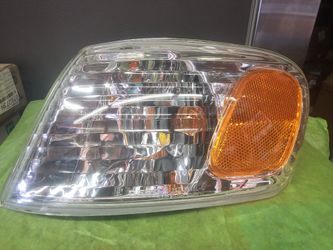 Corner Lamp Ty Corolla 01-02