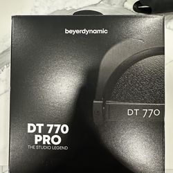 Beyerdynamic DT 770 PRO 80 Ohm Over-Ear Studio Headphones - Gray