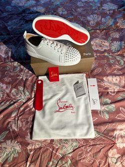 White red bottoms with 8.5