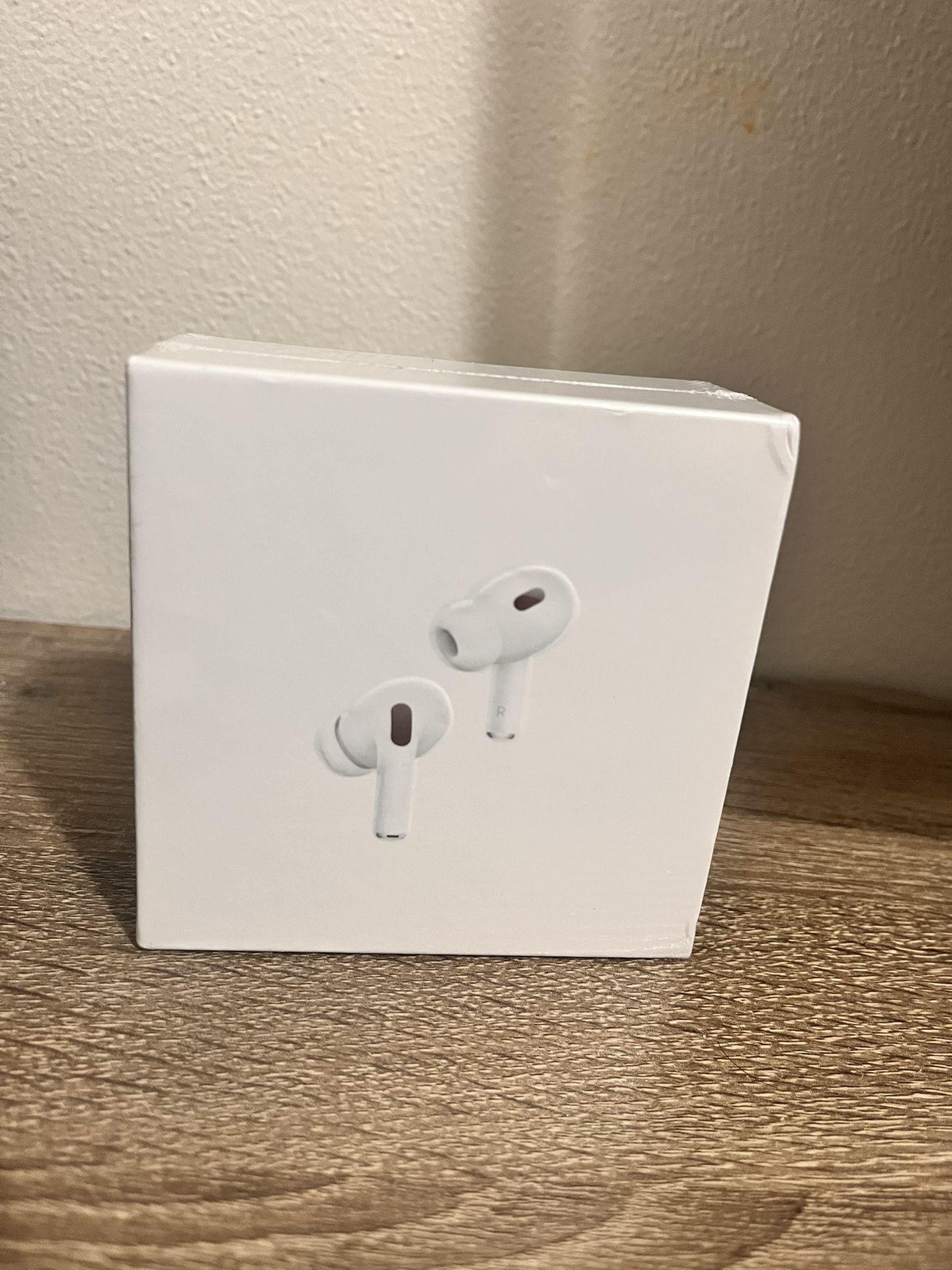 AirPods Pro (2nd generation) with MagSafe Charging Case (USB‑C)