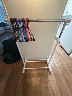 Freestanding Clothing Rack with Hangers