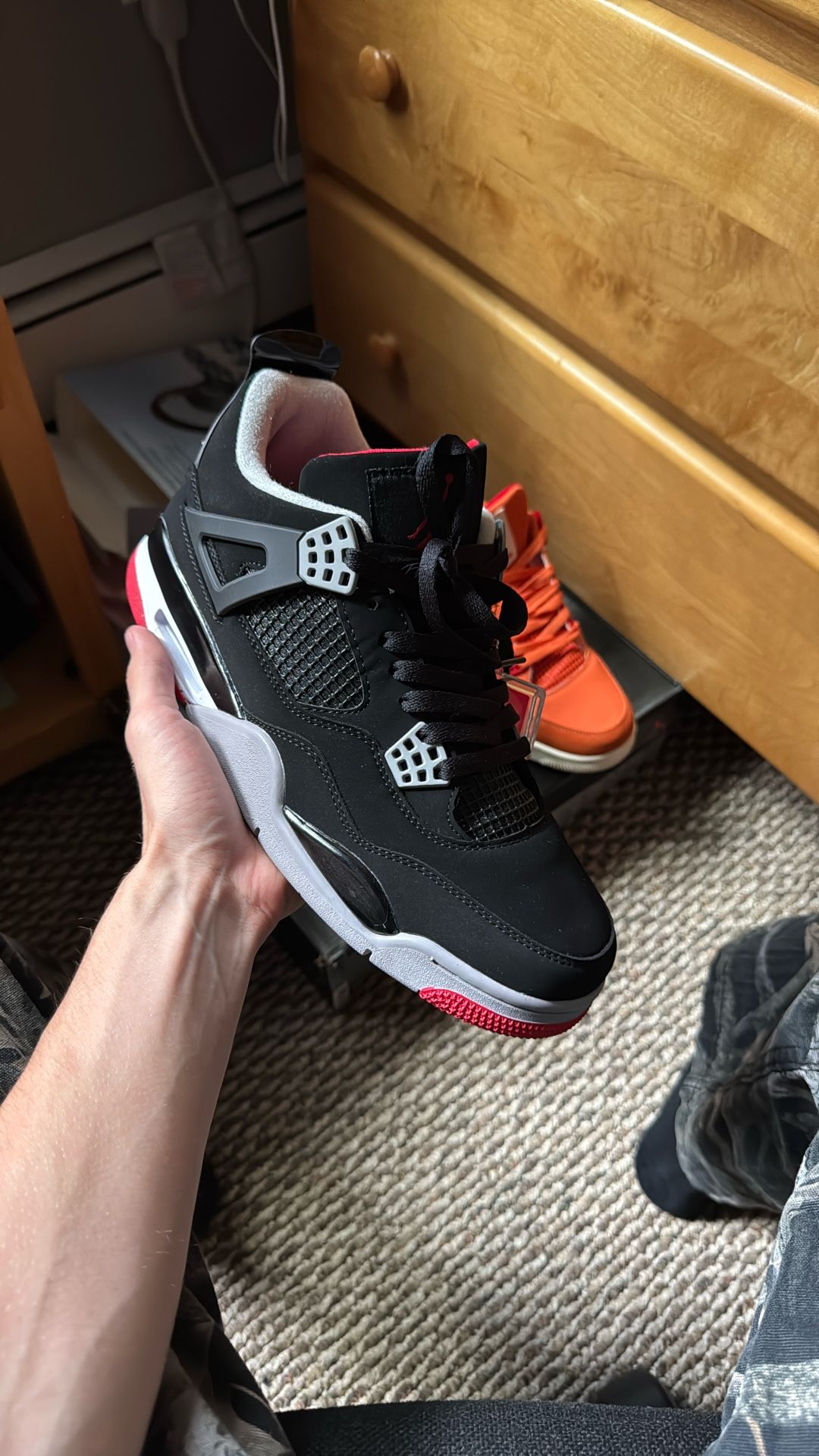 Jordan 4 Retro Bred
