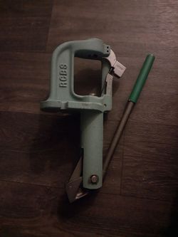 Reloading press rcbs