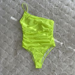 New In Package (only Taken Out For Picture) Size Large Swim