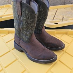 Size 8 D Ariat Work Boots Soft Toe 