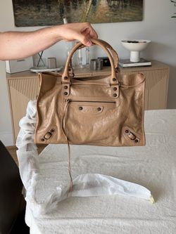 BRAND NEW BALENCIAGA LE CITY MEDIUM BAG
