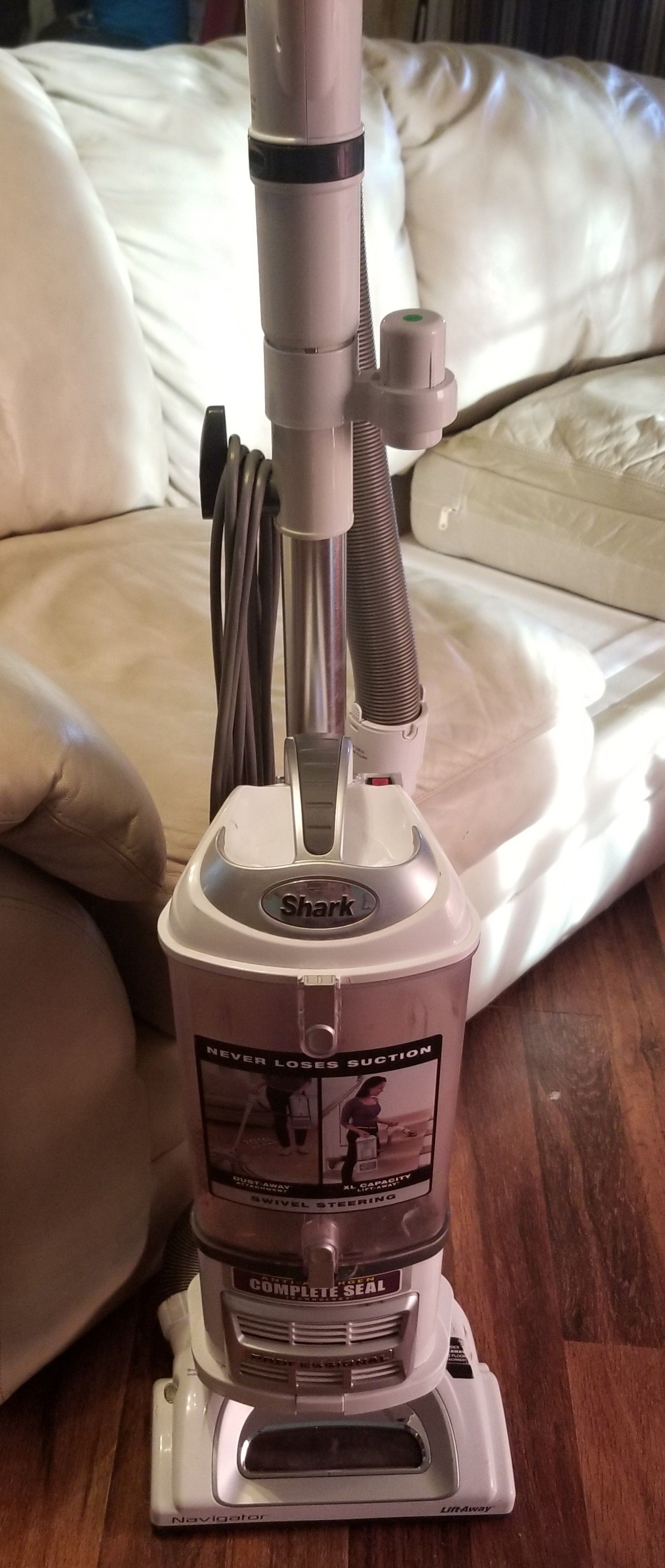 Shark Vacuum cleaner