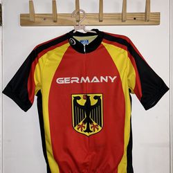 Performance Germany Country Logo Red Yellow Jersey Cycling Unisex Shirt Sz M