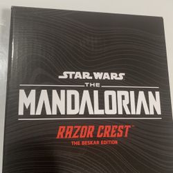 SDCC 2022 Mattel Hot Wheels Razor Crest Beskar Edition Star Wars The Mandolorian