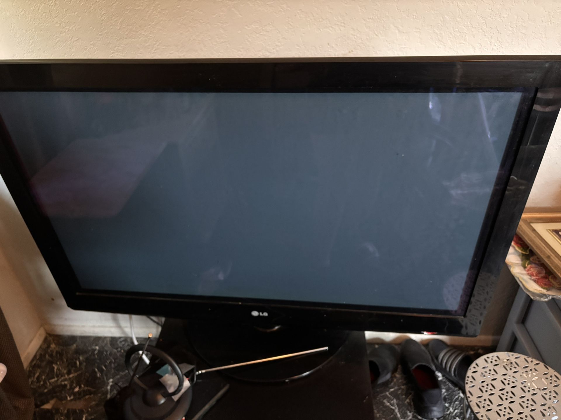 TV