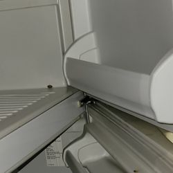 Refrigerator 5' X 24"X 24