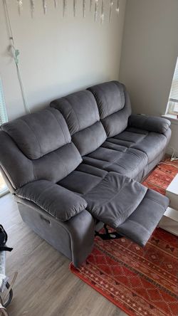Grey Power Reclining Sofa / Couch – 3 Seat + USB-C / Like New