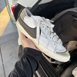 Men’s Nike Shoes (Size 10) 