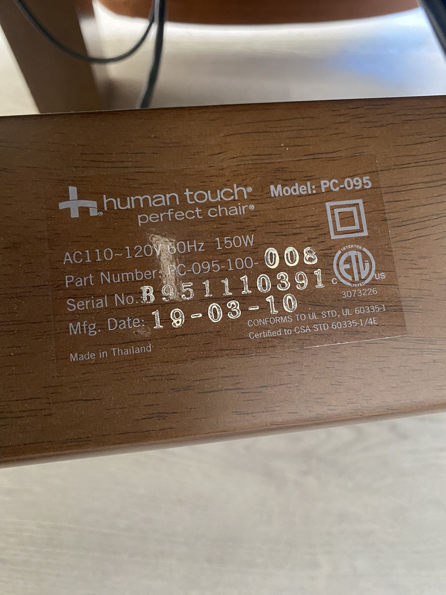 BEAUTIFUL Human Touch Perfect Chair PC 095 Power Recliner