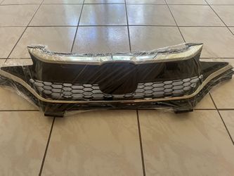 Honda Fit Hatchback 2018-2019-2020 Front Bumper Upper Grille Grill Honeycomb Black & Chrome