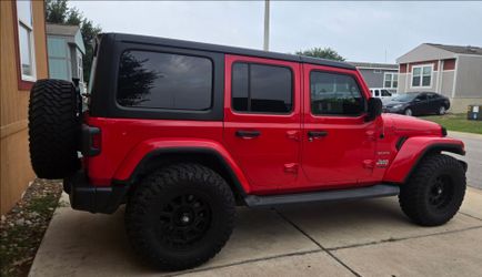 Jeep rim's and tire FOR SALE