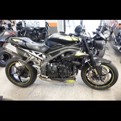 2020 Triumph Speed Triple RS 