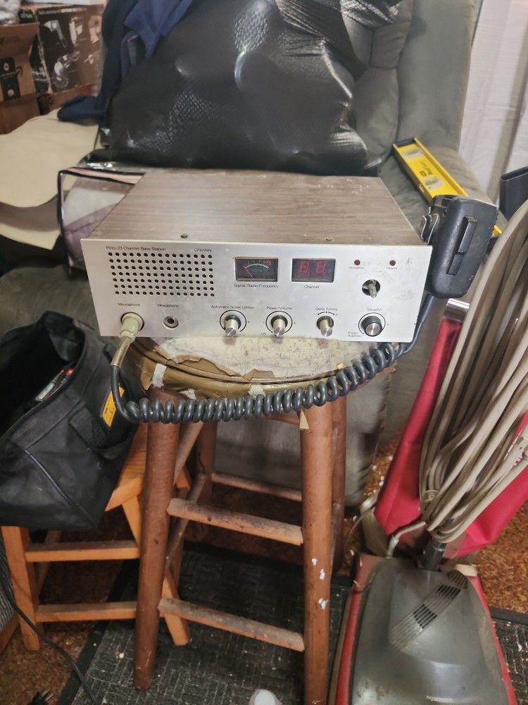 PINTO 23 CHANNEL BASE STATION CB RADIO