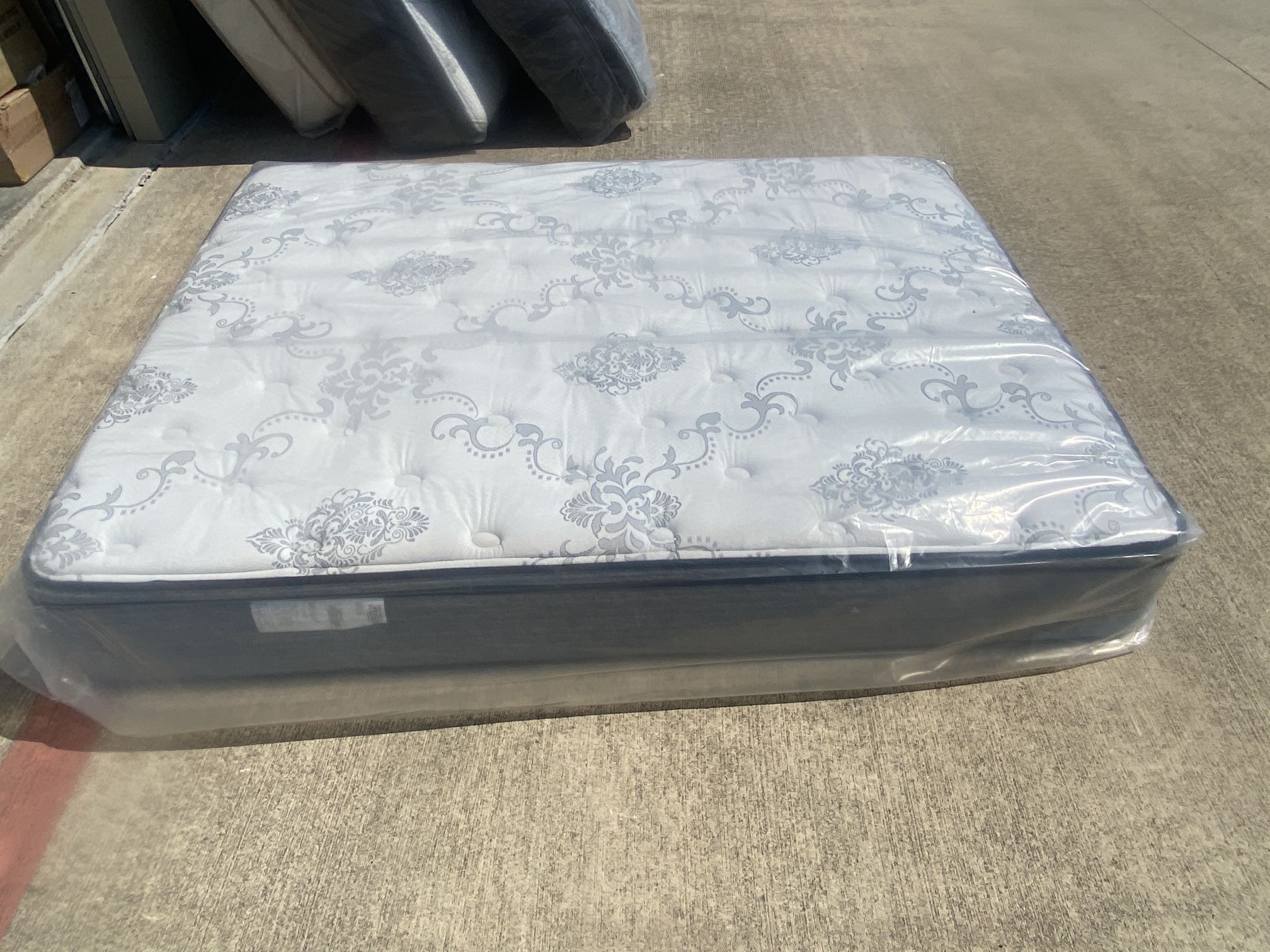 Overstock Display Queen Pillowtop Mattress for Sale in San Antonio, TX