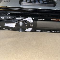 DUAL DC2078T CAR STEREO 