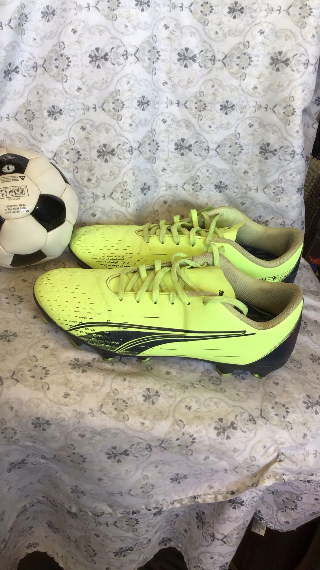 Puma Ultras Men Soccer Cleats Size US 9