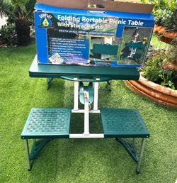 Folding portable picnic table