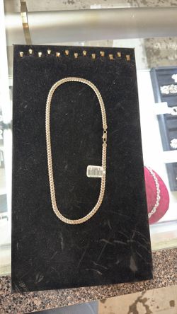 Silver cuban/curb necklace