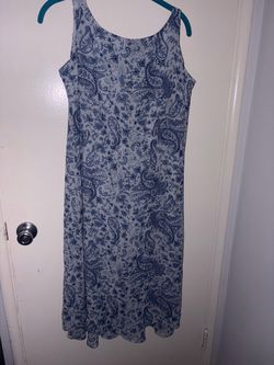 Women dress