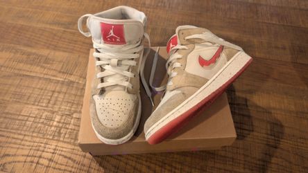 Air Jordan 1 Mid SE (GS) "Peanut Butter & Jelly" – Size 5Y