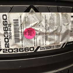 Brand New Tires (1) Nitto Invo (325/30ZR19XL) (Single) ($379)