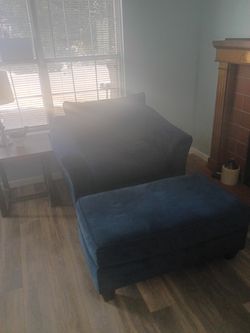 Couch chair an love seat an Audubon