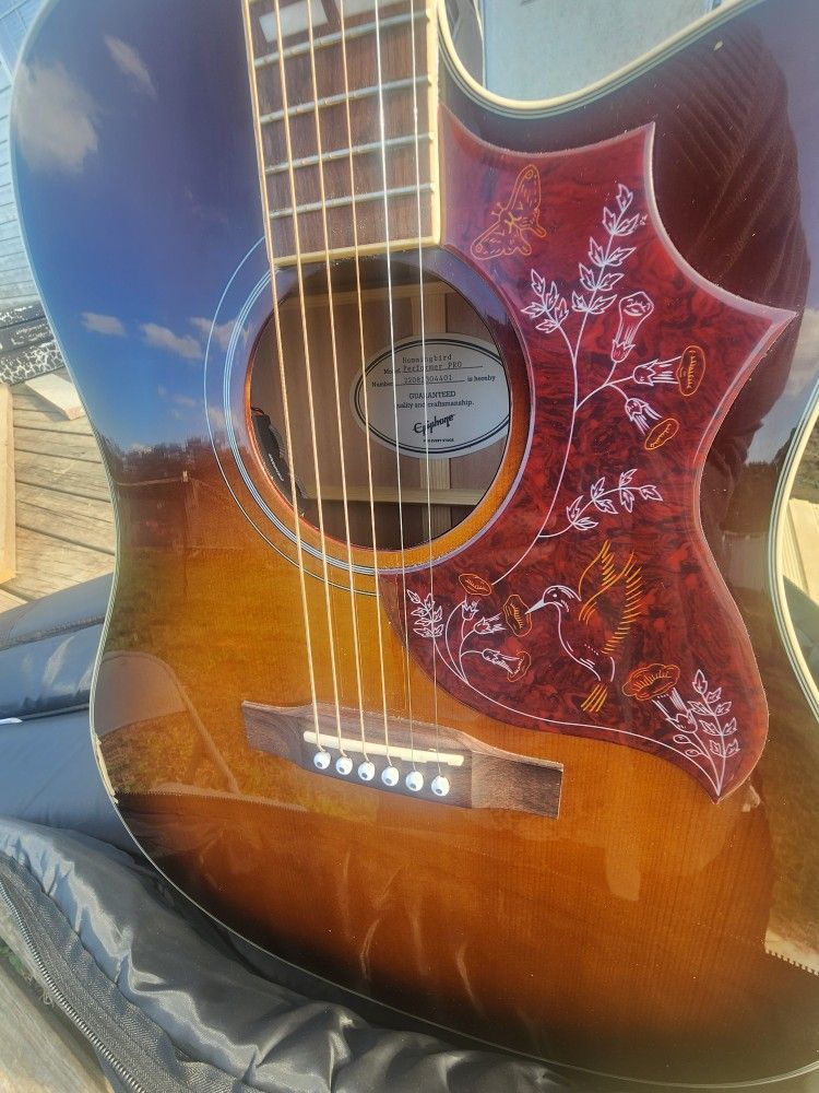 Limited Edition Epiphone Hummingbird Pro EC Studio Cutaway