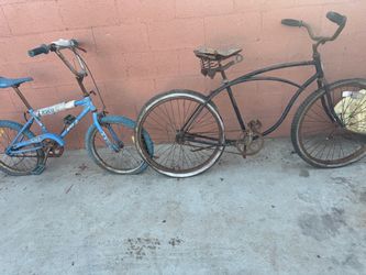 2 vintage bikes cruiser and Bmx