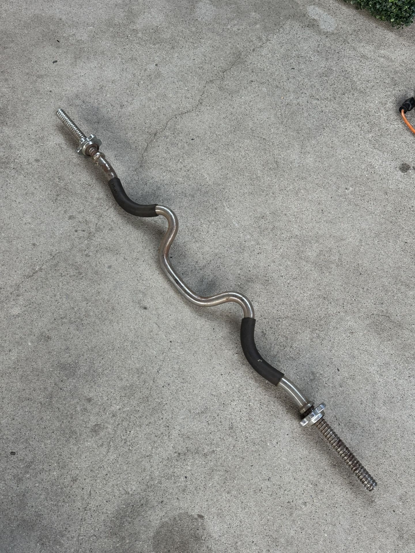 CURL BAR