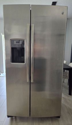 GE Stainless Steel Side-by-Side Refrigerator
