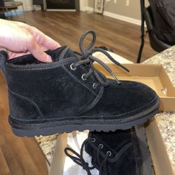 New Woman’s Ugg Boots 