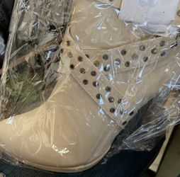 Woman’s Boots