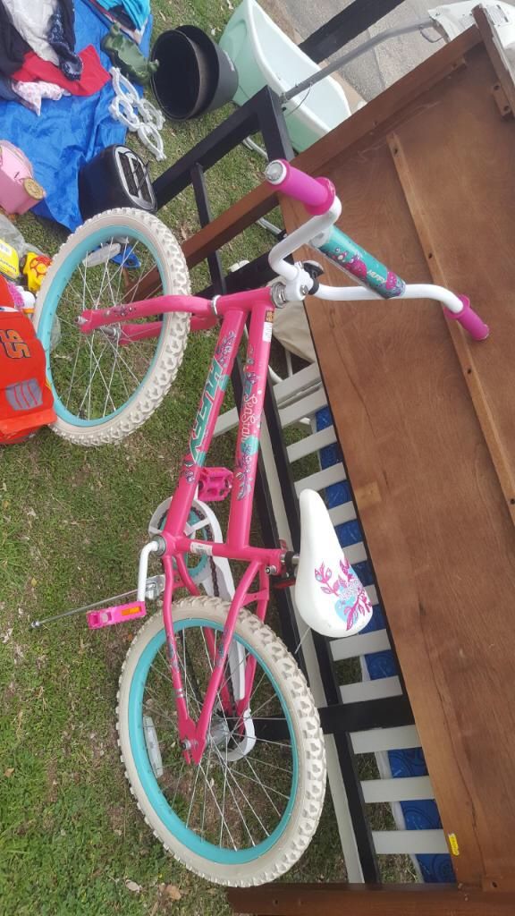 Girl bike pink