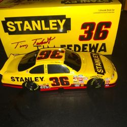 Brand New Tim Fedewa Stanley Action 1:24 Die-cast Nascar Bank