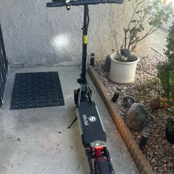 Solar EQ Electric Scooter