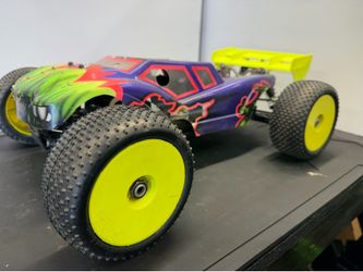 Losi 8ight 2.0 Truggy