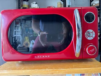Microwave - Retro Red Galanz