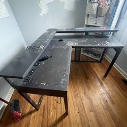 Free Corner Desk 