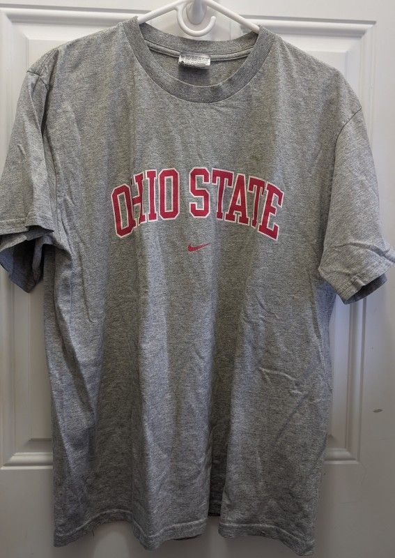 Nike Mens or Womens Gray OHIO STATE T-Shirt Size Medium 38-40. Cotton 90%, Polyester 10%. East/ West
