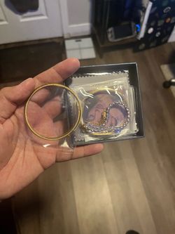 Ladies watches and bracelets
